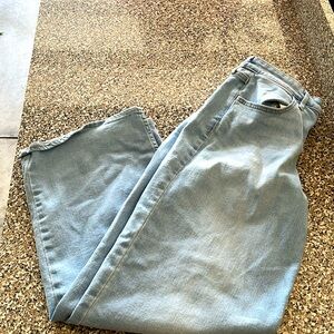 Old Navy wow wide leg jeans size 6 petite
